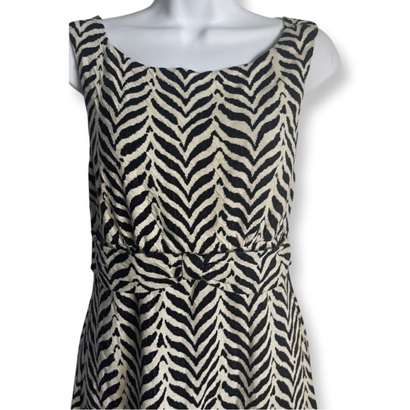 Vintage Diane Von Furstenberg Black & White Mini Dress with Zebra Print Sz 4 - Picture 2 of 8